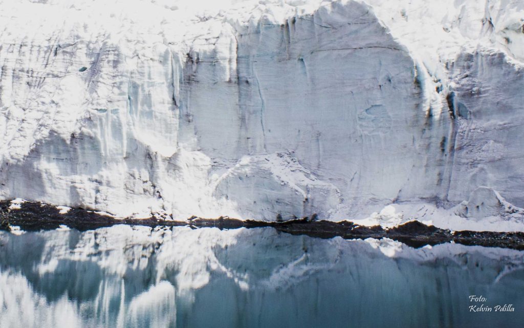 Deshielo de los glaciares Pastouri en Perú